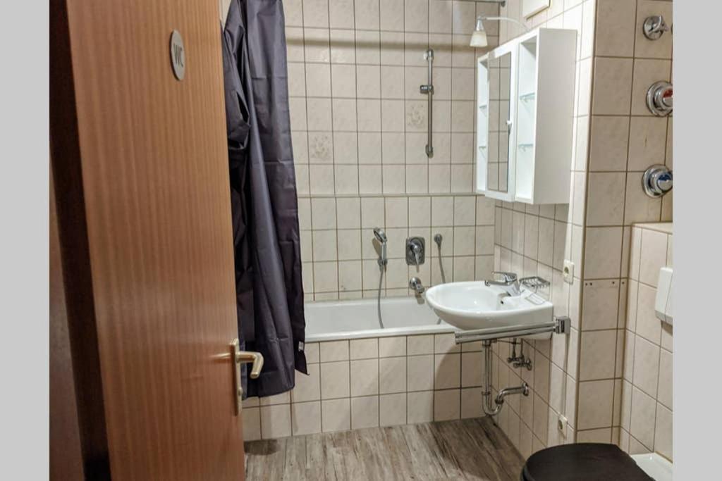 Ideale Messe/Airport Wohnung 15Min Fahrtweg Kirchheim unter Teck Exterior foto